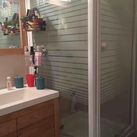Une Pour Une Personne Chez Moi ! *