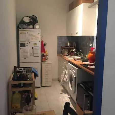 Une Pour Une Personne Chez Moi ! Bed & Breakfast Bordeaux