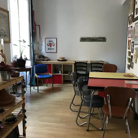 Une Pour Une Personne Chez Moi ! *
